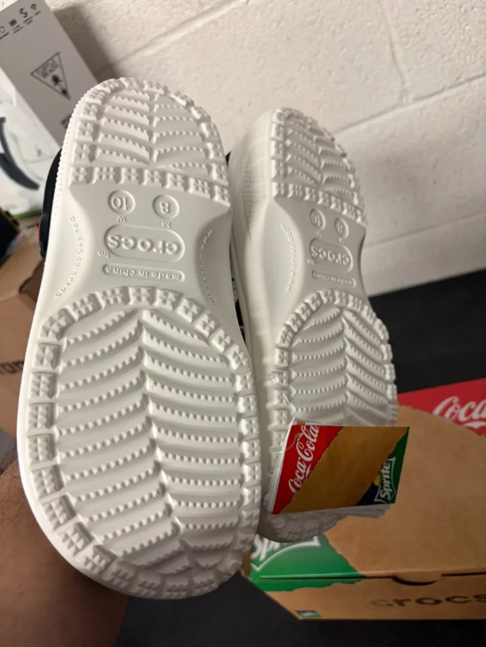 Crocs Coca Cola CLassic Clog White 209314-100 Size Men 8 poler bear
